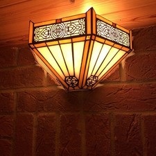 Tiffany Style Wall Light