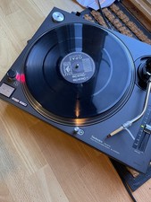 Technics SL-1210MK2 Turntable