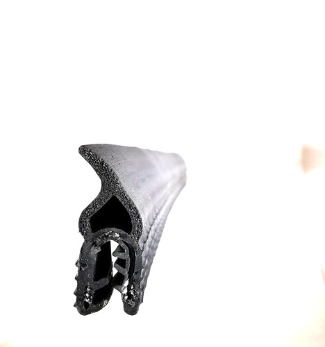 Small vertical leaf fin car - small,