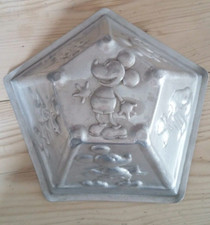 Rare 1930s Daniel Agnew Pentagon shape Aluminum Jelly Mold w/ Disney Characters