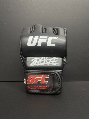 Khabib nurmagomedov hand - khabib,