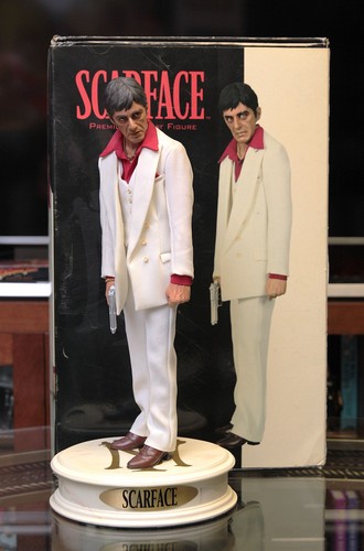 Scarface sideshow collectibles - scarface,