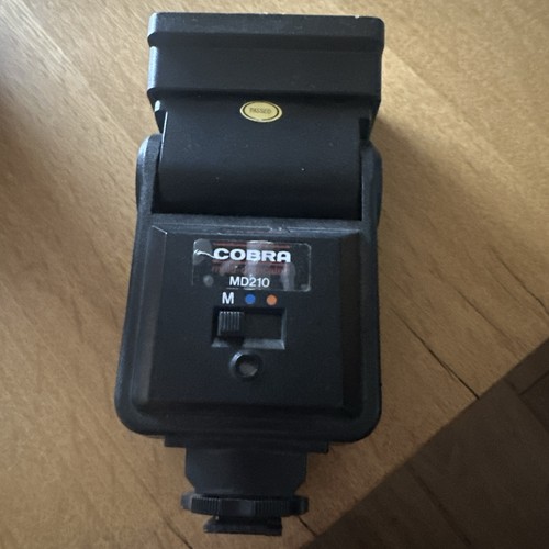 Cobra auto 210 camera flash - 210,