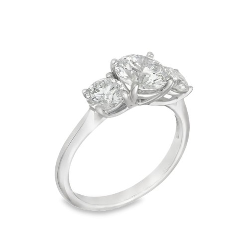 33ct white gold - 2.33ct,