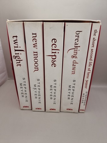 Twilight saga white - saga,