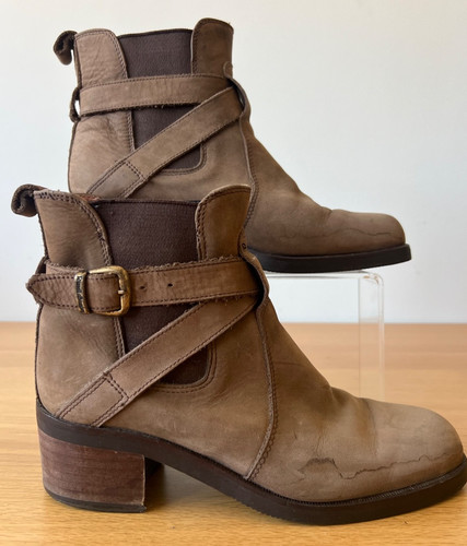 Russell bromley brown - russell, suede