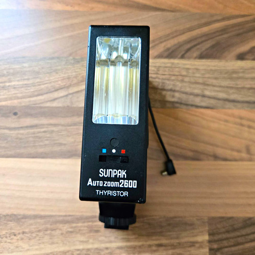 Sunpak auto zoom 2600 - auto,
