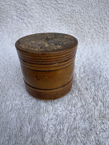 Antique treen box - box, wood