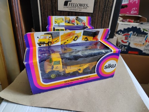Boxed model siku 2515 mercedes - boxed,