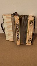 Casali Verona Accordion with