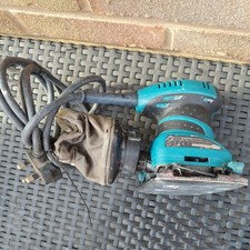 Makita BO4556/2 220-240V Finishing Sander