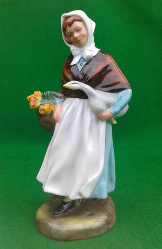 Royal doulton country lass - doulton,