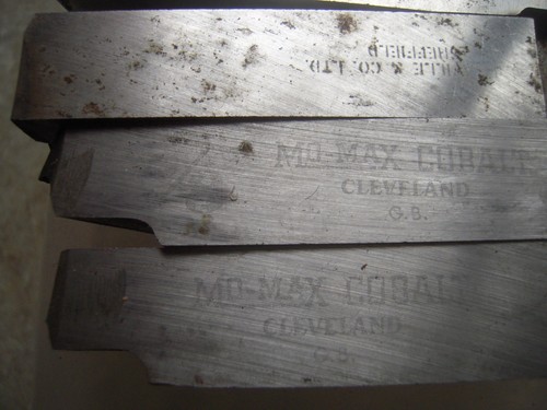 Metal lathe cutting - cutting, tools