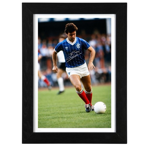 Davie cooper signed autograph - davie,