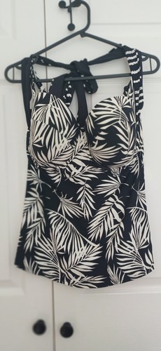 Ladies black and white - black,