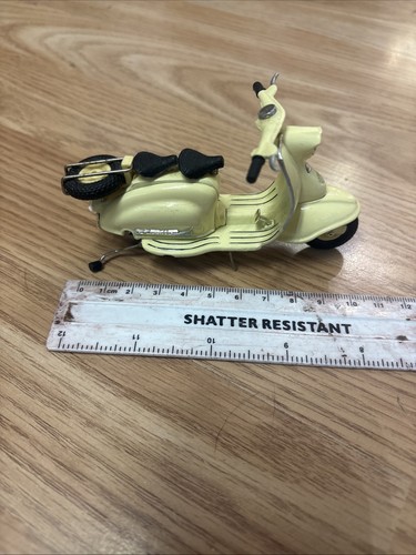 Xonex lambretta scooter model - scooter,
