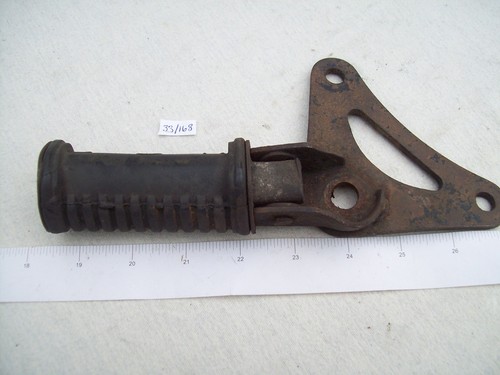 Suzuki footrest rear - footrest,