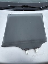 SUZUKI GRAND VITARA O/S/R DOOR GLASS  BREAKING CAR SPARES 2009
