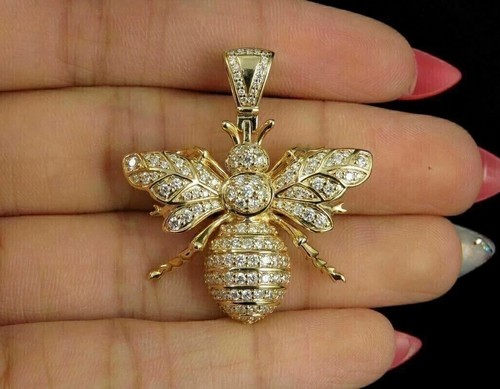 Round real moissanite - ct,
