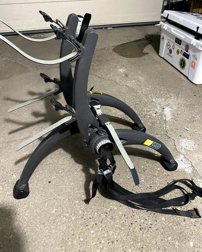 Saris 805bl bones bike - bones, car