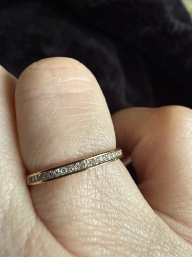 Very fine half eternity - fine, ring