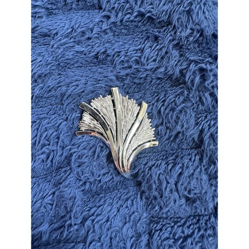 Vintage crown trifari - vintage, brushed