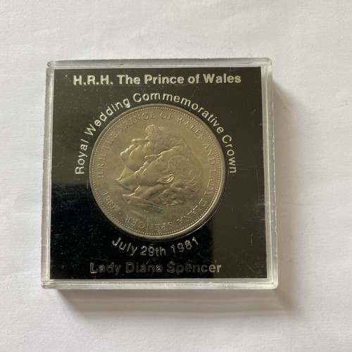 Royal wedding commemorative - royal,
