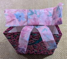Century House Paper Gift Bag - Pink Leopard Print with Floral Tissue - Large ? 