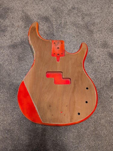 Bass body reliced - bass,