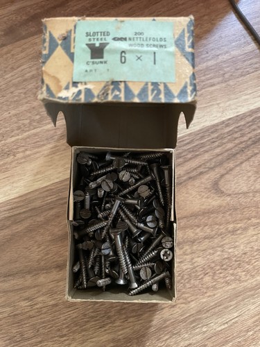 Nettlefolds 1 screws - 6,