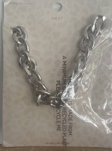 Silver tone chunky curb chain - silver,
