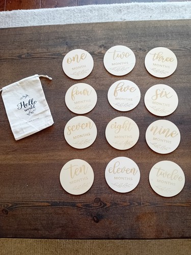 Baby milestone wooden - wooden, discs