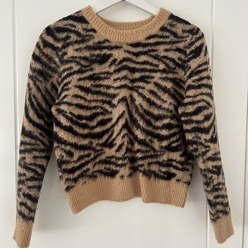 Divided size xs uk - divided,