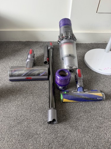Dyson v15 detect - dyson,