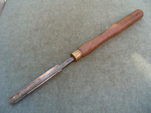 Wood turning gouge by - 3/4",