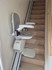 Acorn Stairlift  T700