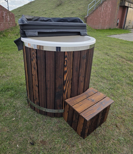 Round cold plunge brown - brown, with