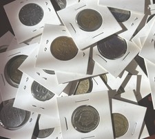 50x FOREIGN WORLD COINS IN 2X2