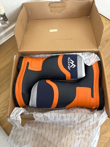 Rock fall safety wellingtons - fall,