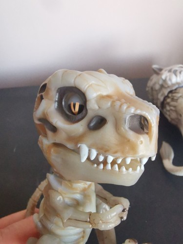 Fingerling interactive bones - fingerling,