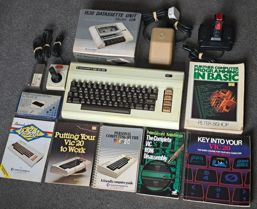 Commodore vic vintage - commodore,
