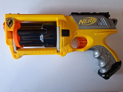Nerf strike maverick - n-strike,