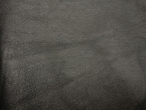 Jet black pigskin leather - jet,