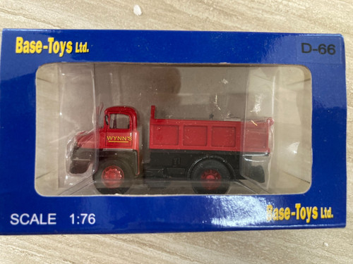 New base toys wynns - new, 1:76