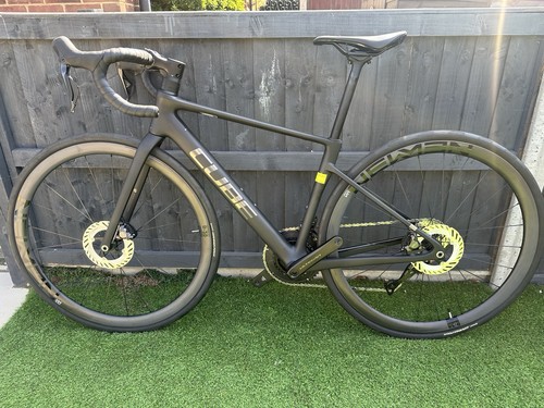 Cube attain carbon fibre road - carbon,