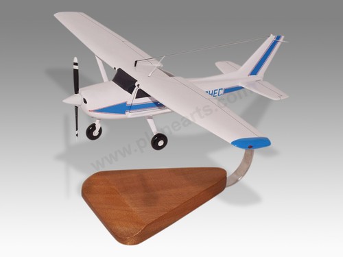 Cessna 152 stapleford flying - stapleford,