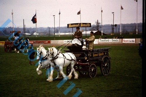 Samuel smith ales horse drawn - samuel,