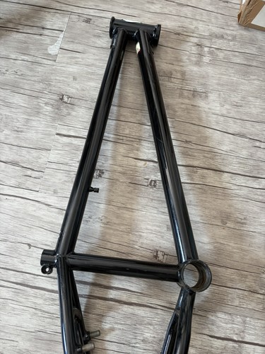 Stolen stereo frame - stolen, 20.75”