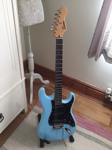 Stratocaster electric guitar - stratocaster,