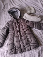 Girls Primark coat 5-6 years plus winter hat set Bundle